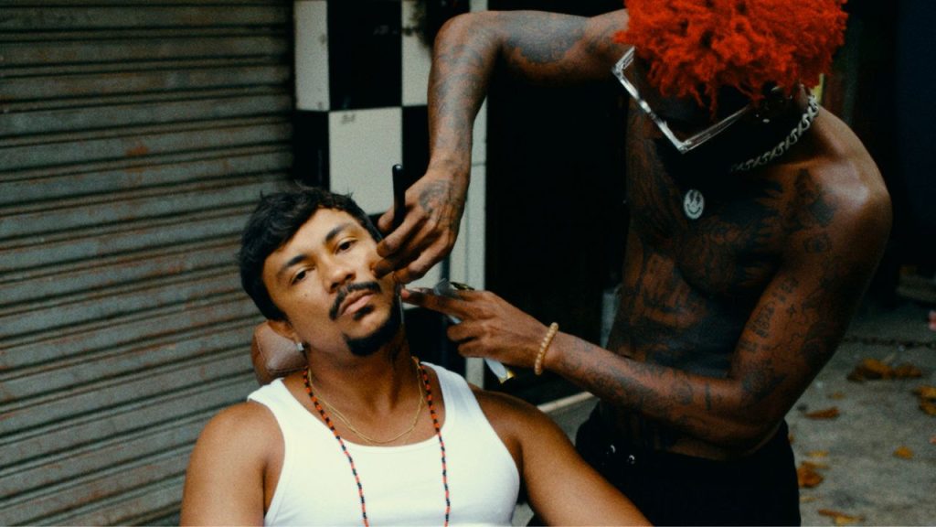 Xamã repagina o clássico ‘Quando A Gente Ama’ com participações especiais