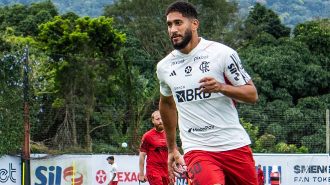 Pablo durante treino do Flamengo