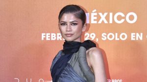 Zendaya incorpora referências de “Duna” em visual para promover o filme
