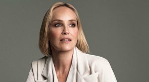 Sharon Stone expõe produtor que a pressionou a fazer sexo com ator