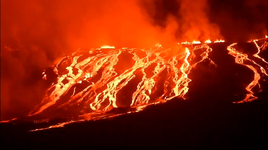 Foto destaque: Vulcão La Cumbre (reprodução/Parque Nacional Galápagos)