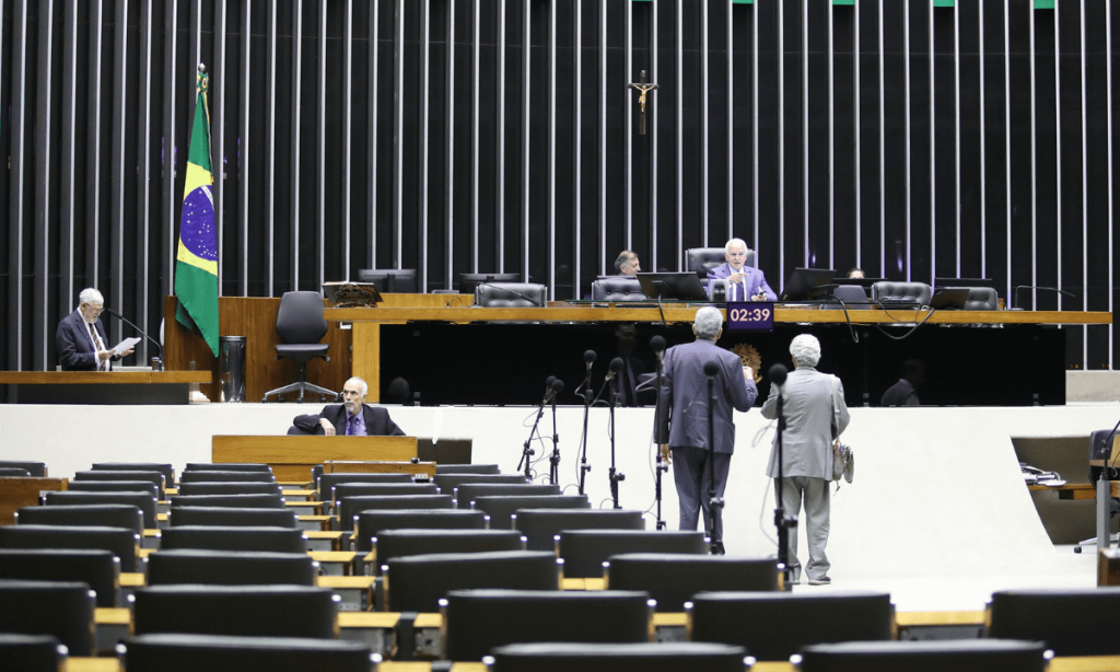 Câmara aprova projeto que pede fim da “saidinha”