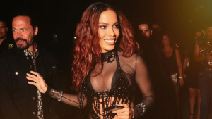 Anitta comemora aniversário com superfesta em Miami