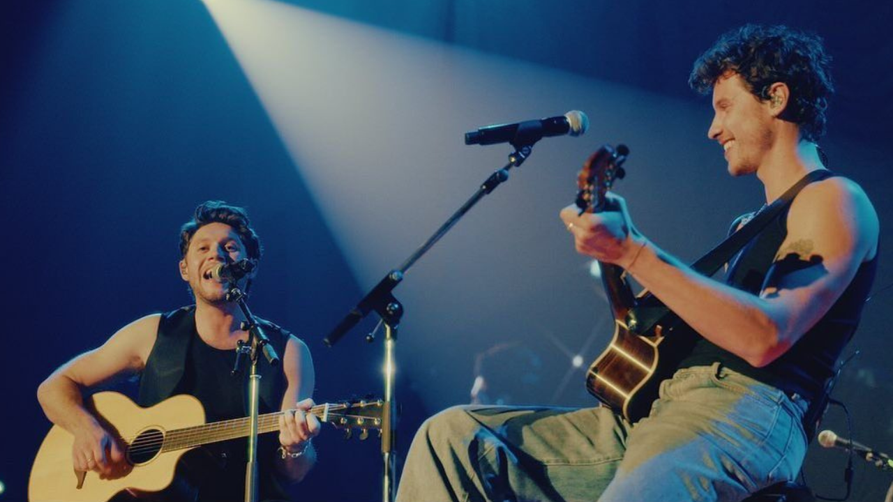 Shawn Mendes e Niall Horan no palco em Londres