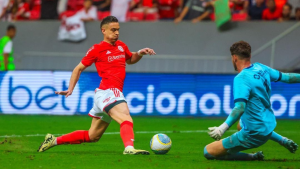 Rafael Borré estreia e Internacional avança na Copa do Brasil