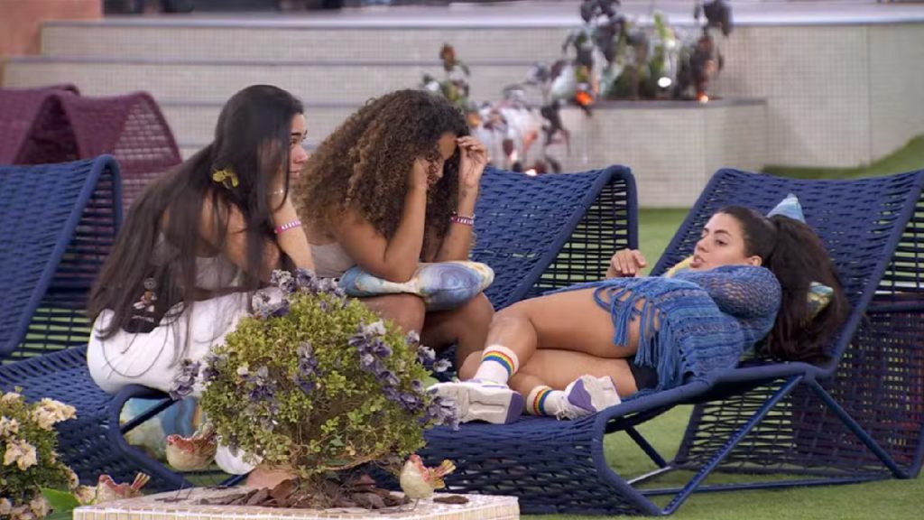 BBB 24: Fernanda gera polêmica ao desmontar mesa de Davi