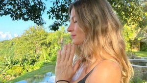 Gisele Bündchen revela ser adepta da tendência “Slow Morning”
