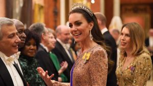 Kate Middleton anuncia que foi diagnosticada com câncer