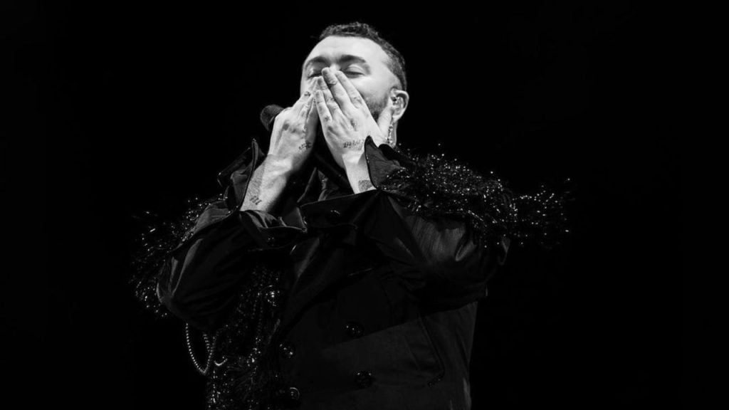Veja o que estava escrito no palco de Sam Smith no Lollapalooza