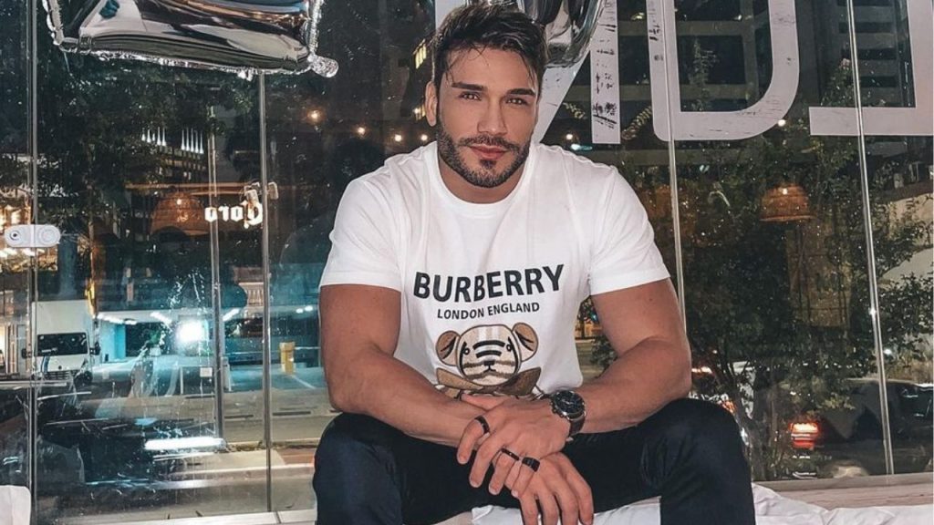 Lucas Viana recebe diagnóstico após o surgimento de manchas em sua pele O influencer Lucas Viana