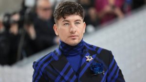 Ator Barry Keoghan se torna o mais novo embaixador da Burberry