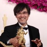 Takashi Yamazaki com godzilla de ouro