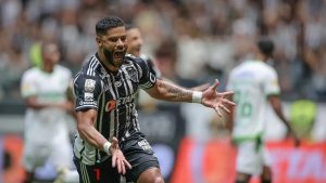 Hulk entra para lista seleta do Atlético-MG ao completar centésimo gol pelo clube