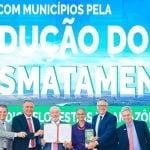 Lula-anuncia-entrega-de-R-730-milhoes-para-municipios-na-Amazonia-combaterem-o-desmatamento-1