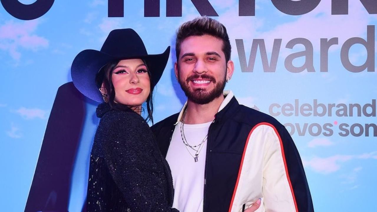 Ana Castela posta foto com o ex-namorado