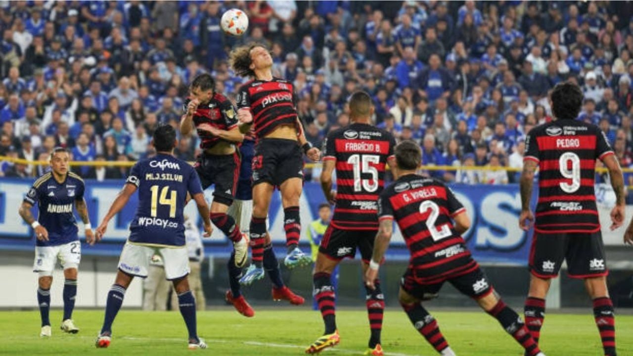 jogadores durante a partida