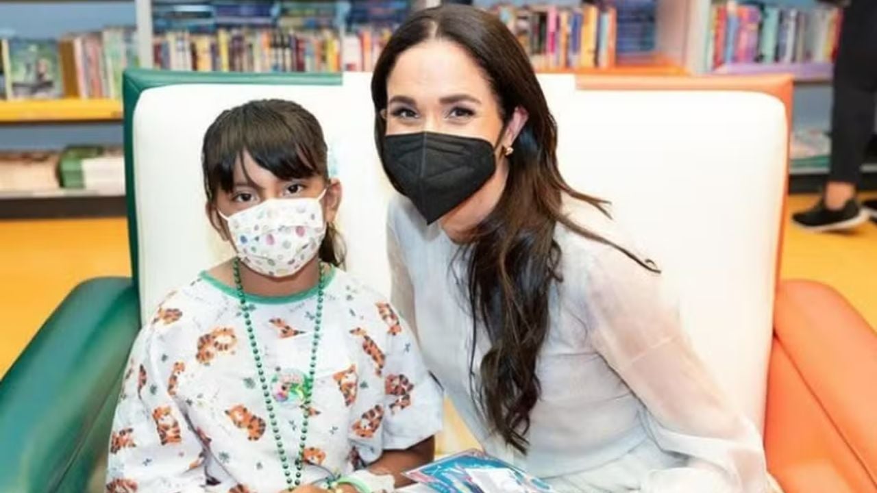 Meghah Markle e paciente do Hospital Infantil de Los Angeles