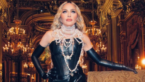 Madonna posta provocação para show em Copacabana: “Safada is coming to Rio”