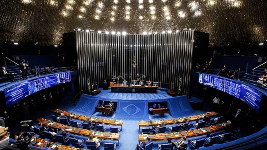 Senado assina projeto de Lei que enquadra corruptos que desviarem dinheiro público