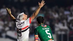 “Torcedor tem o direito de reclamar”: diz Calleri, sobre jogo do São Paulo, em vitória na Libertadores