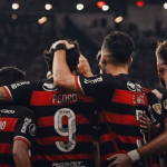 torcedores do flamengo após vitória na libertadores