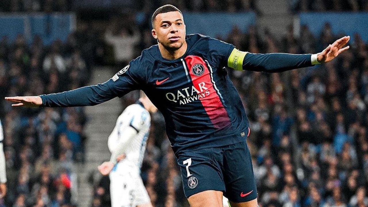 Kylian Mbappé durante jogo do PSG