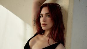 Dua Lipa é nomeada uma das pessoas mais influentes do ano