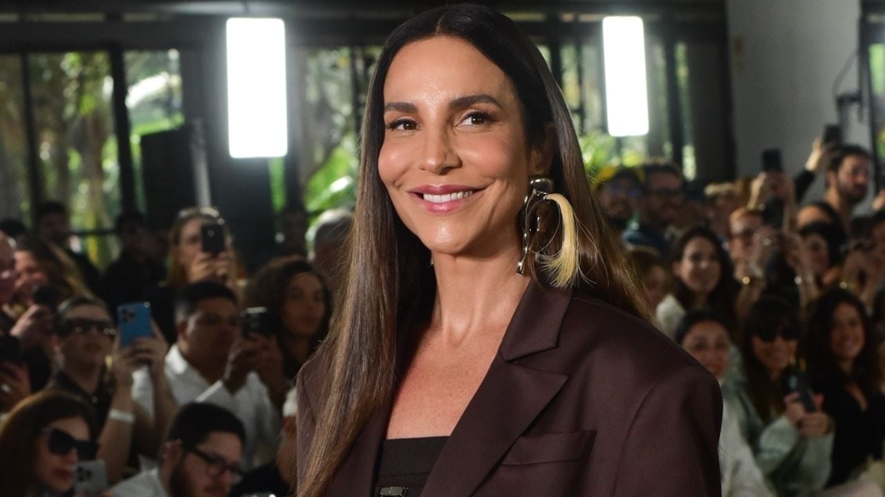 ivete em desfile