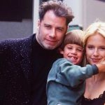 John Travolta, Jett Travolta e Kelly Preston.