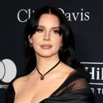 Coachella multado em R$ 145 mil por atraso do show de Lana Del Rey