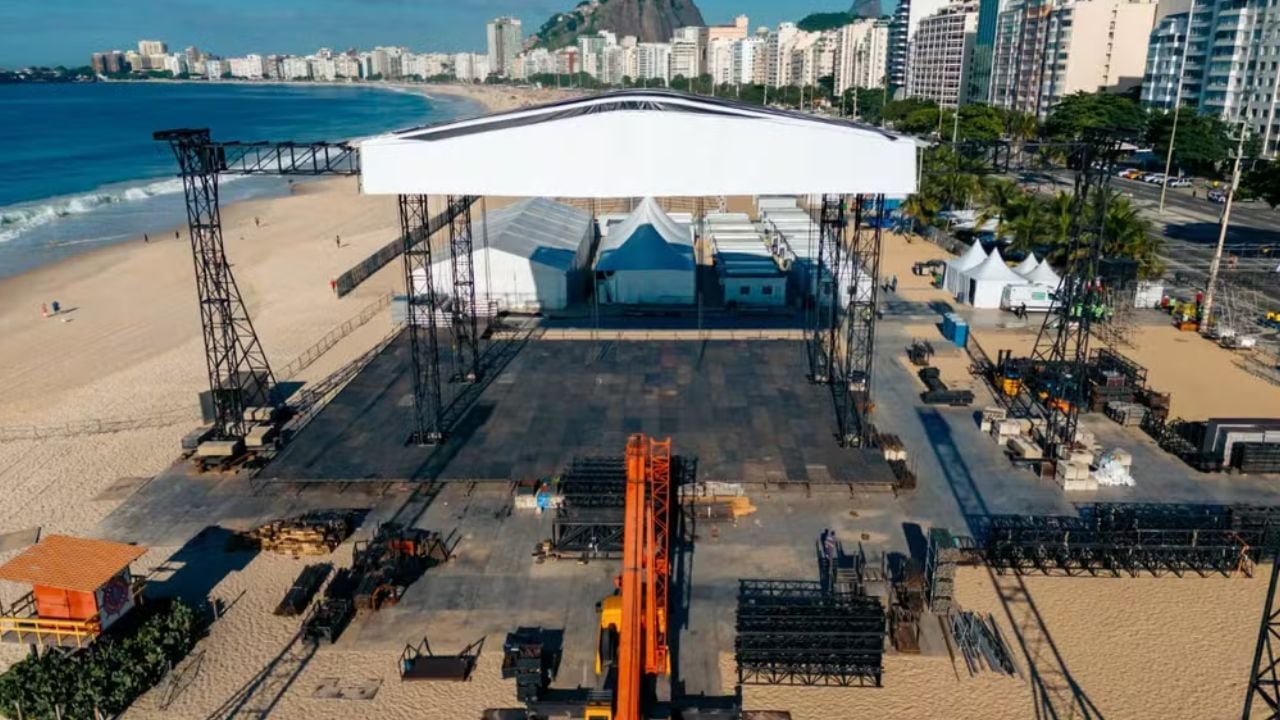 Palco onde Madonna vai apresentar-se