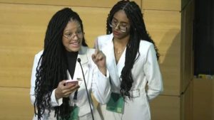 Brasileiras são vítimas de racismo durante palestra em Harvard