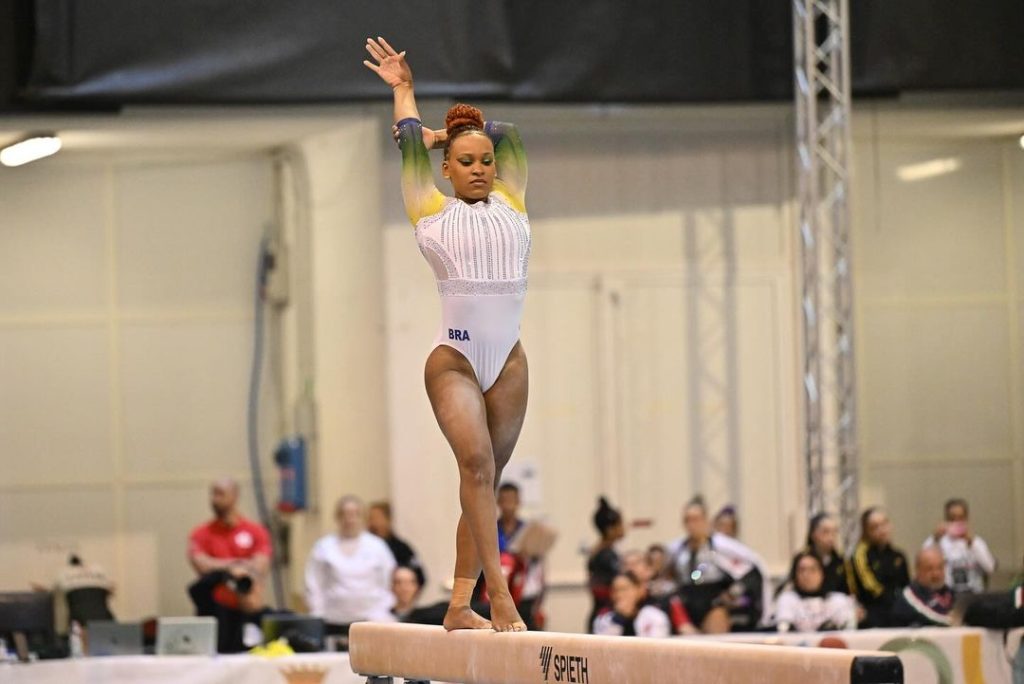 Rebeca Andrade reafirma sua determinação em busca de seis medalhas em Paris