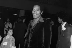 O.J. Simpson morre aos 76 anos após batalha contra câncer