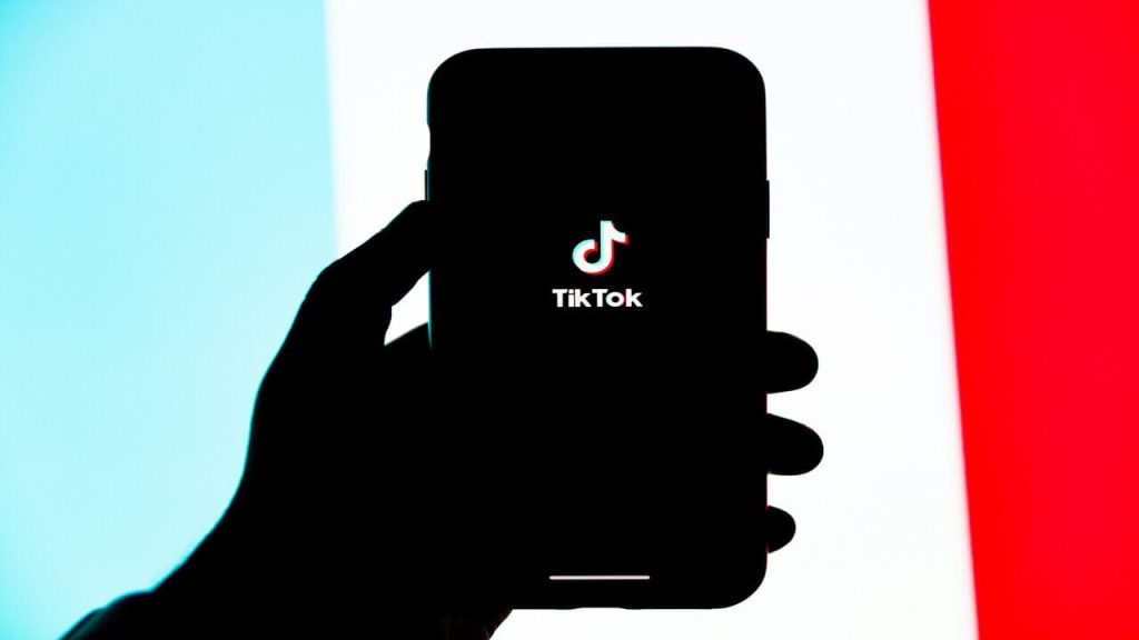 TikTok pode ser banido nos Estados Unidos após avanço de projeto