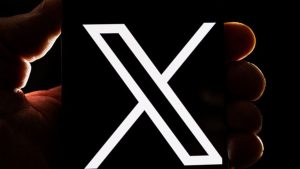 Defesa do X diz que vai continuar cumprindo as ordens judicias