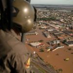 Governo adota medida provisória devido ao fechamento do aeroporto na capital do estado