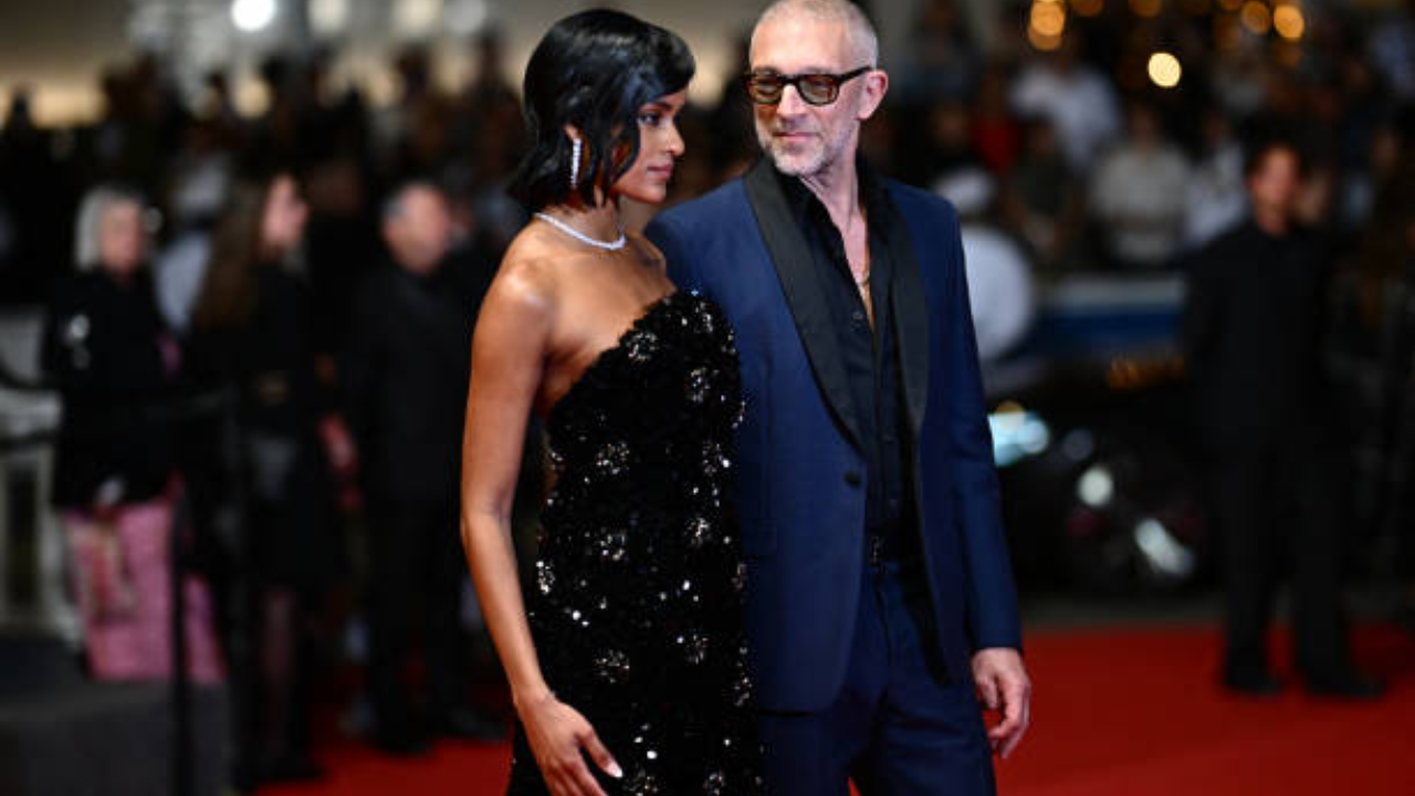 Sarah Baptiste e Vincent Cassel no tapete vermelho do Festival de Cannes