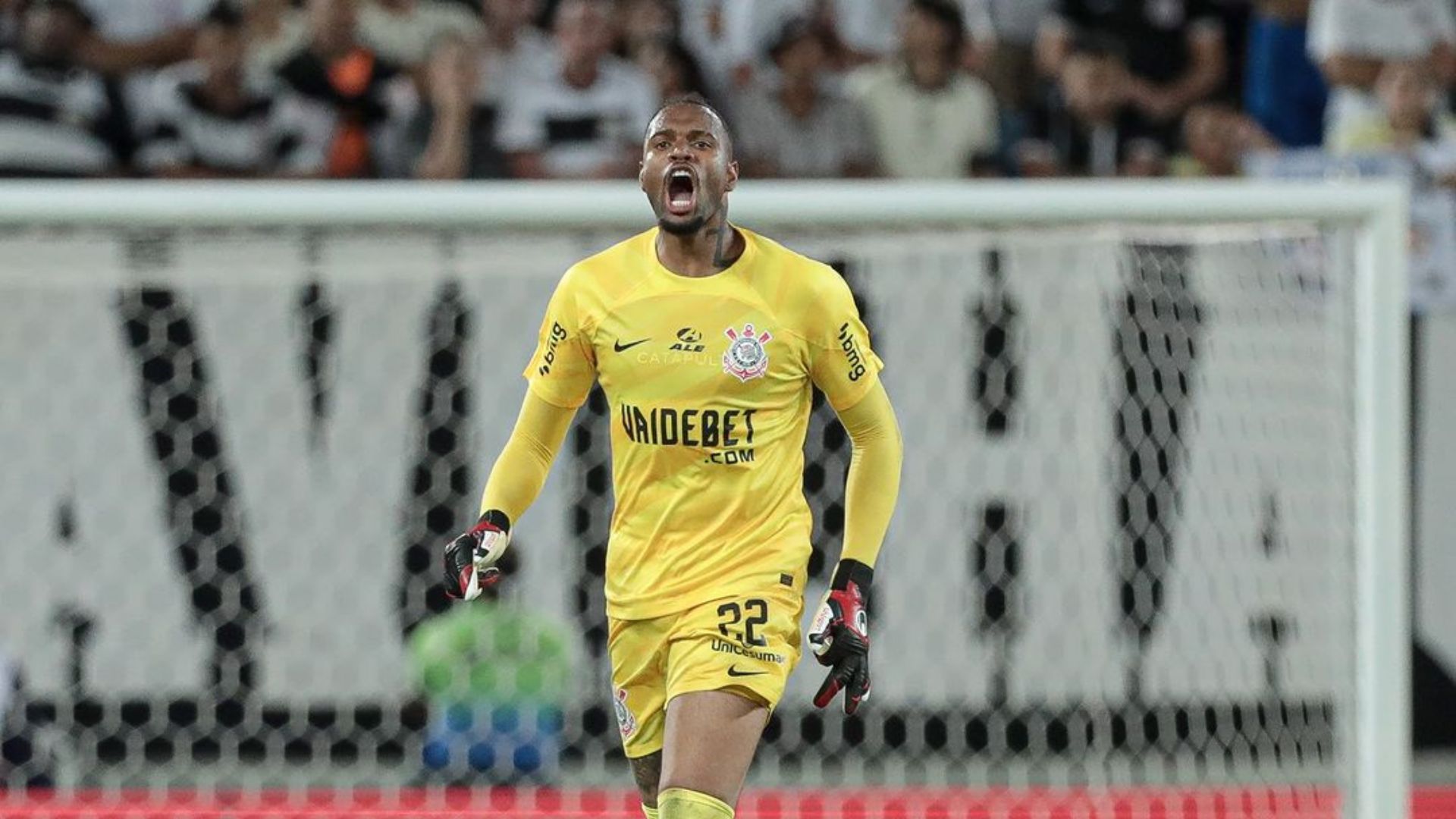 Carlos Miguel na vitória do Corinthians