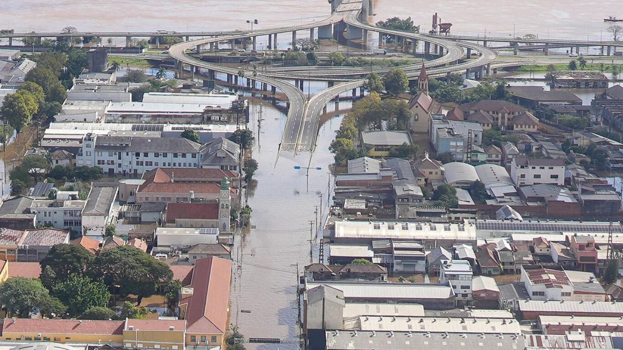 Porto Alegre após enchentes