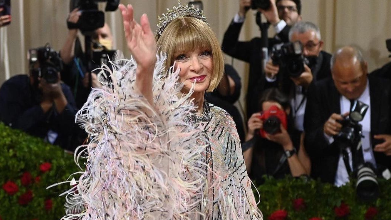 Foto destaque: Anna Wintour no Met Gala de 2022(reprodução/instagram/@wintourwourld)