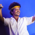 Bruno Mars retornará ao Brasil ainda em 2024, diz jornalista