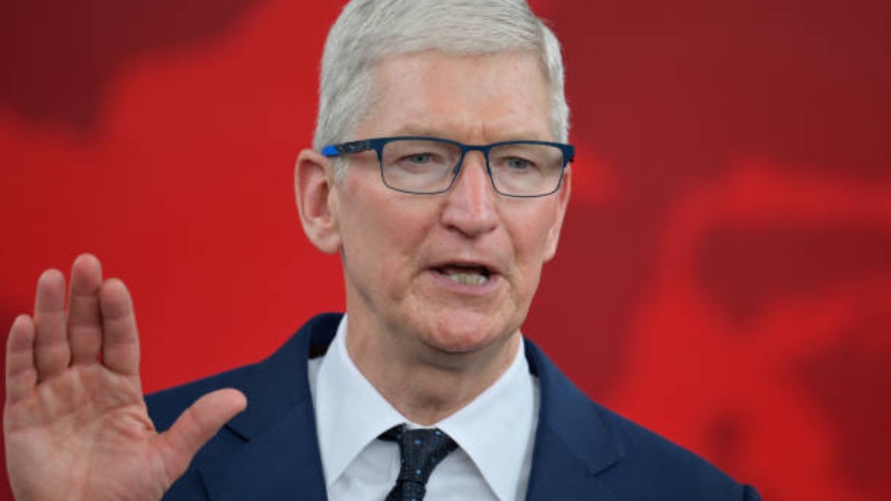 Tim-Cook,-CEO-da-Apple,-Anuncia-Doações-da-Empresa-para-Apoiar-o-Rio-Grande-do-Sul