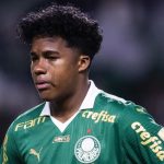 Endrick emocionado em sua última partida no Palmeiras