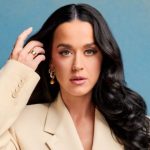 Katy Perry atualiza suas redes sociais de forma misteriosa