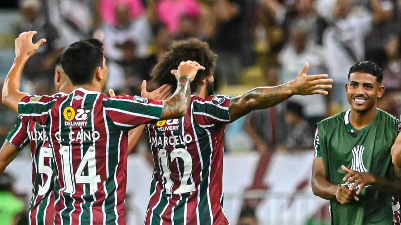 Comemoração entre os jogadores do Fluminense