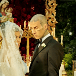 Travis Barker e Kourtney Kardashian em seu casamento