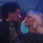 Sabrina Carpenter e Barry Keoghan em uma das cenas do clipe (Reprodução: Youtube/Sabrina Carpenter)