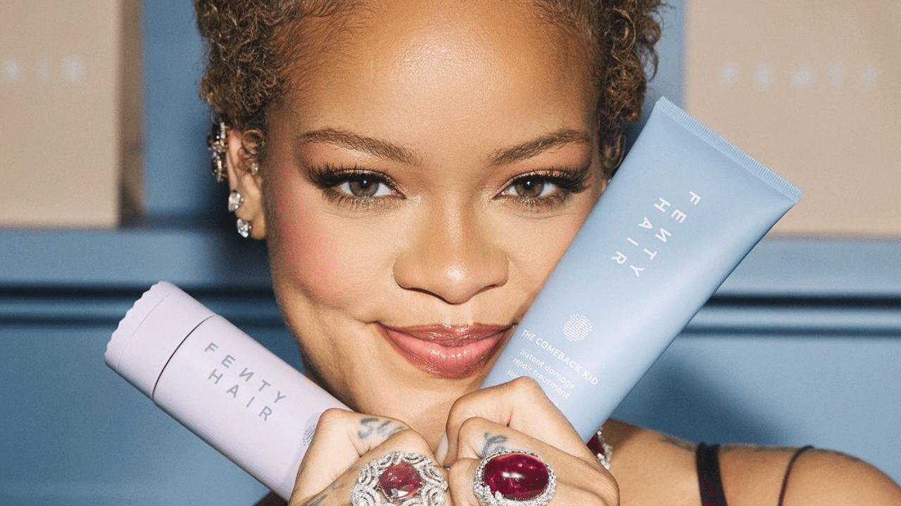 Rihanna no lançamento de sua nova linha Fenty Hair