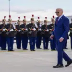 Biden chegando na França